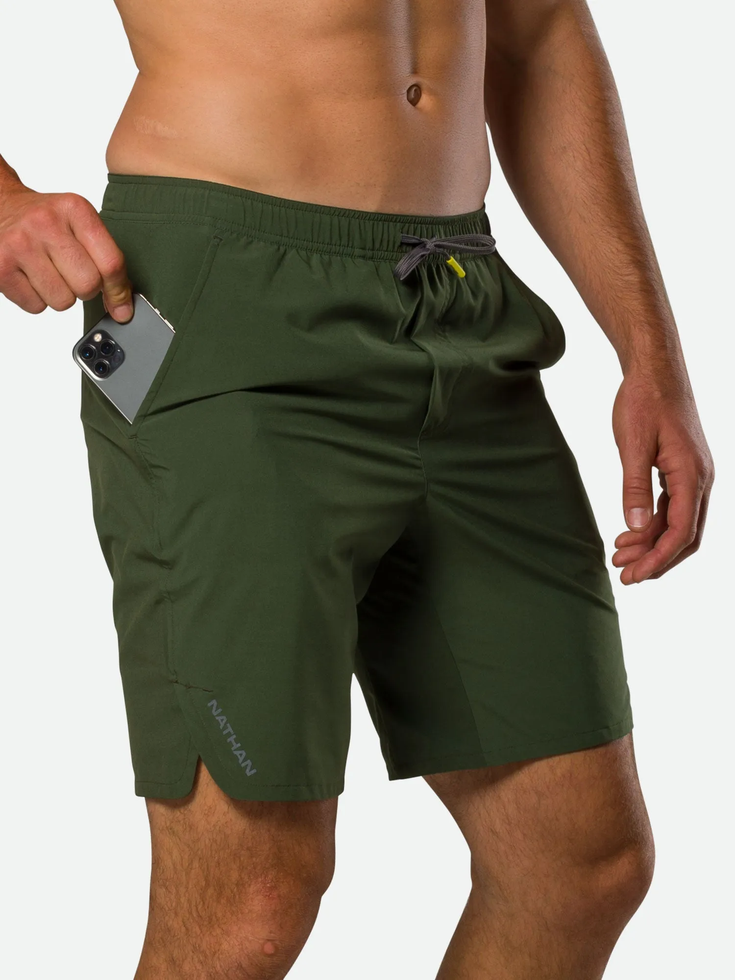 Men's Essential Unlined 9" Shorts